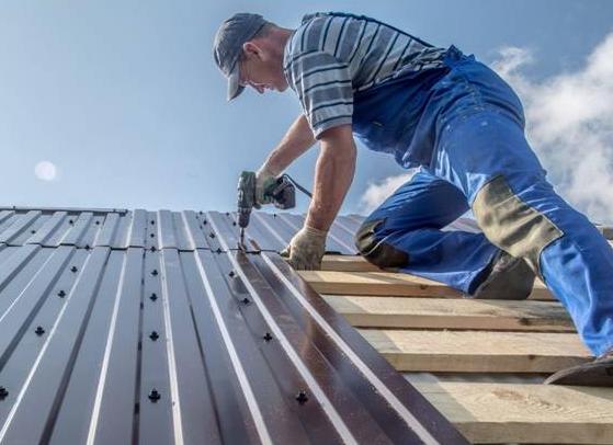 крепление кровельного профнастила к деревянной обрешетке