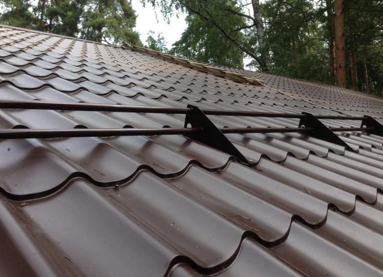 как установить трубчатые снегозадержатели на металлочерепицу