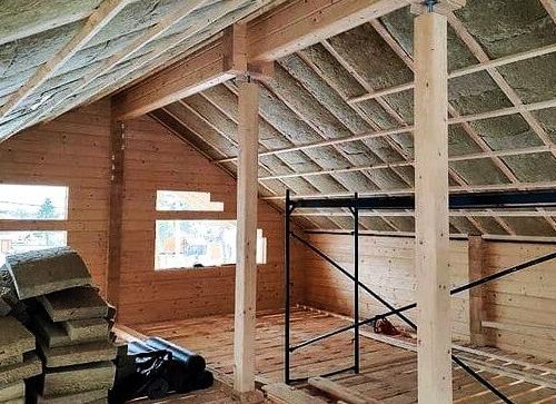 утепление двускатной крыши изнутри минватой